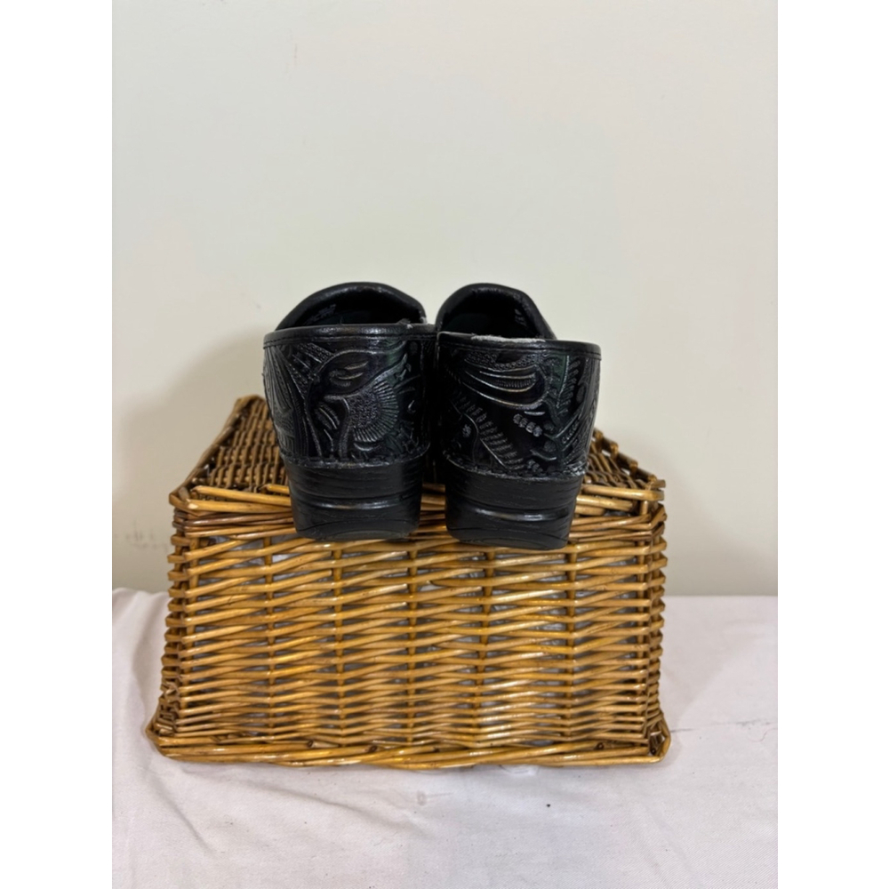 Women's Dansko Clogs Size 38 Black - Picture 8 of 8